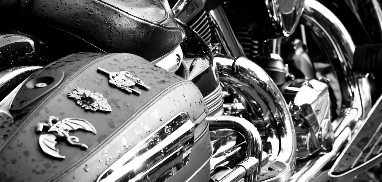 World Famous Norton Motorcycles Goes Into Administration - Business ...